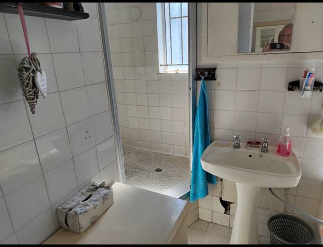 2 BEDROOM FLAT FOR SALE IN GLENWOOD